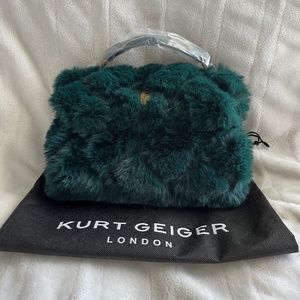 MEDIUM KENSINGTON FAUX FUR CROSSBODY BAG IN GREEN
